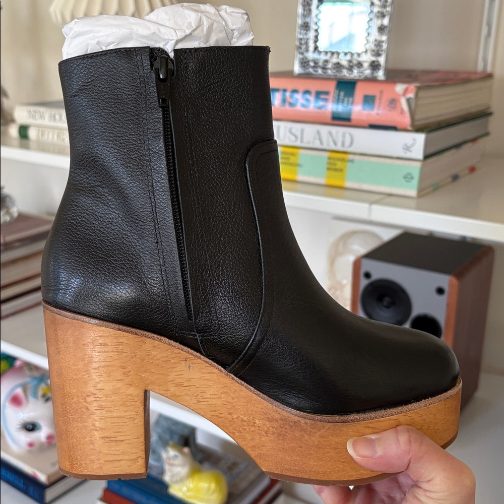Brand New Never Worn Charlotte Stone Black Paz Boots 5.5 (marked as 6) - Picture 4 of 8
